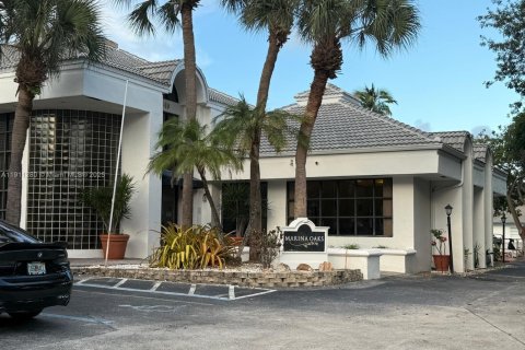 Condominio en alquiler en Fort Lauderdale, Florida, 2 dormitorios, 79.71 m2 № 1969636 - foto 5