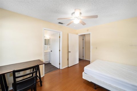 Condo in Gainesville, Florida, 3 bedrooms  № 1782677 - photo 19