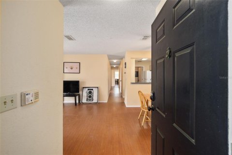Condo in Gainesville, Florida, 3 bedrooms  № 1782677 - photo 8