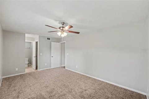 Casa en venta en Seffner, Florida, 3 dormitorios, 118.17 m2 № 2418449 - foto 9