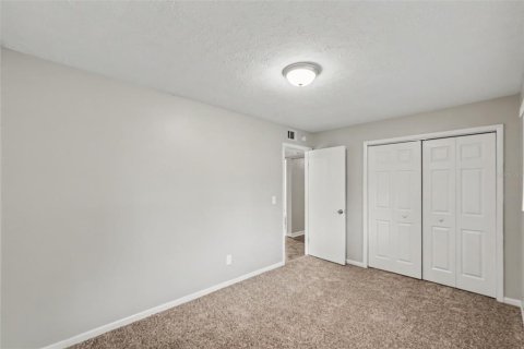 Casa en venta en Seffner, Florida, 3 dormitorios, 118.17 m2 № 2418449 - foto 11