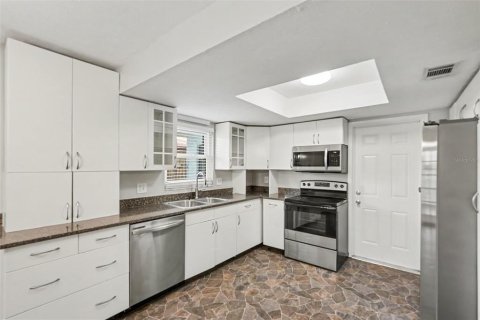 Casa en venta en Seffner, Florida, 3 dormitorios, 118.17 m2 № 2418449 - foto 7