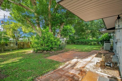 Casa en venta en Titusville, Florida, 3 dormitorios, 106.65 m2 № 1907526 - foto 19