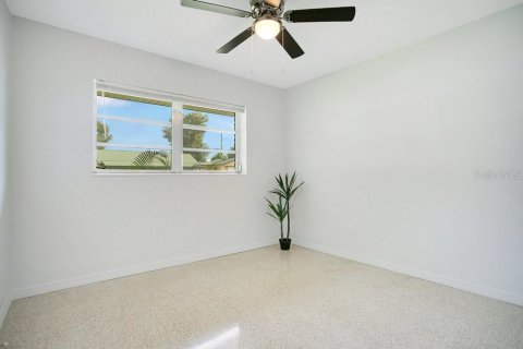 Casa en venta en Titusville, Florida, 3 dormitorios, 106.65 m2 № 1907526 - foto 14