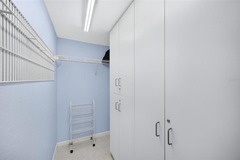 Condo in Saint Petersburg, Florida, 2 bedrooms  № 2377800 - photo 24