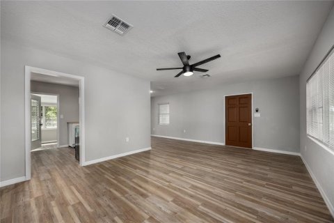 House in Gainesville, Florida 3 bedrooms, 132.2 sq.m. № 1631759 - photo 16