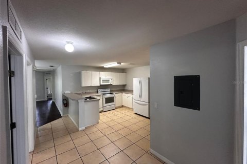 Condominio en alquiler en Kissimmee, Florida, 3 dormitorios, 111.67 m2 № 1782437 - foto 3