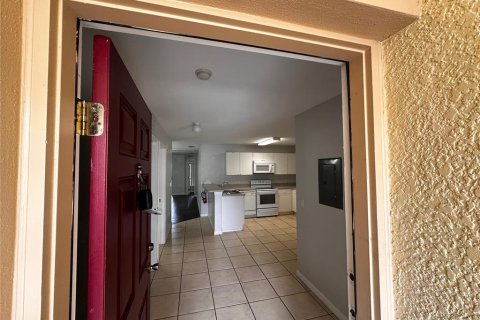 Condominio en alquiler en Kissimmee, Florida, 3 dormitorios, 111.67 m2 № 1782437 - foto 2