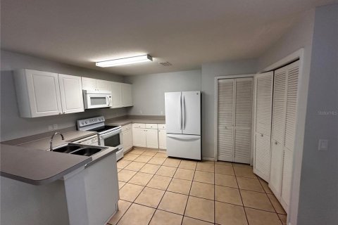 Condominio en alquiler en Kissimmee, Florida, 3 dormitorios, 111.67 m2 № 1782437 - foto 4