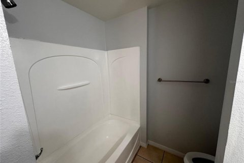 Condominio en alquiler en Kissimmee, Florida, 3 dormitorios, 111.67 m2 № 1782437 - foto 14