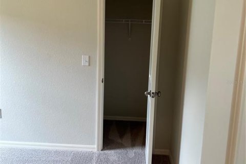 House in Lehigh Acres, Florida 3 bedrooms, 130.9 sq.m. № 1893634 - photo 24