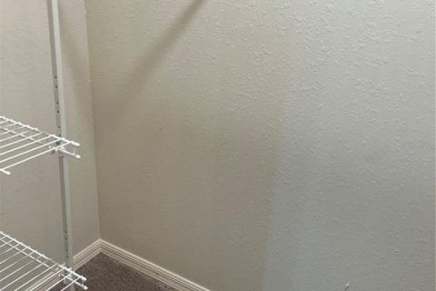 House in Lehigh Acres, Florida 3 bedrooms, 130.9 sq.m. № 1893634 - photo 15