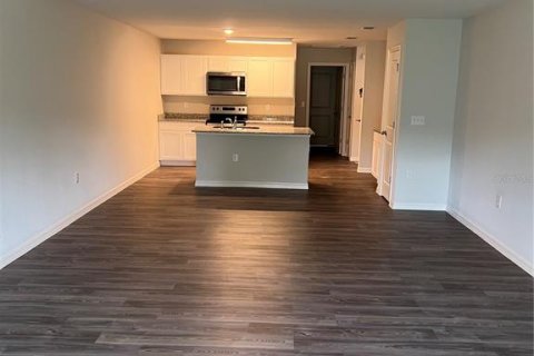 House in Lehigh Acres, Florida 3 bedrooms, 130.9 sq.m. № 1893634 - photo 4