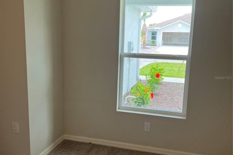 House in Lehigh Acres, Florida 3 bedrooms, 130.9 sq.m. № 1893634 - photo 20