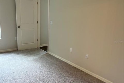 House in Lehigh Acres, Florida 3 bedrooms, 130.9 sq.m. № 1893634 - photo 11