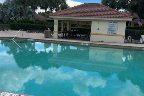 House in Lehigh Acres, Florida 3 bedrooms, 130.9 sq.m. № 1893634 - photo 27