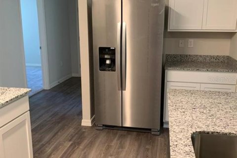 House in Lehigh Acres, Florida 3 bedrooms, 130.9 sq.m. № 1893634 - photo 7