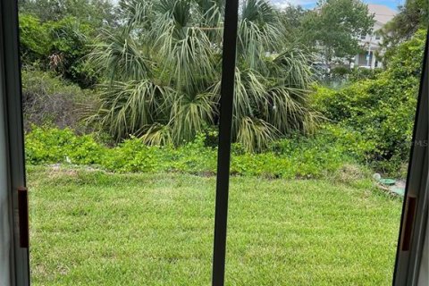 House in Lehigh Acres, Florida 3 bedrooms, 130.9 sq.m. № 1893634 - photo 6