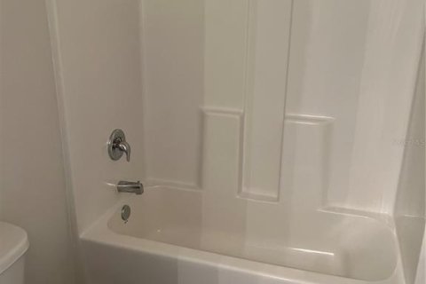 House in Lehigh Acres, Florida 3 bedrooms, 130.9 sq.m. № 1893634 - photo 12