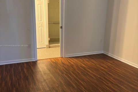 Condo in Miramar, Florida, 3 bedrooms  № 1862068 - photo 15