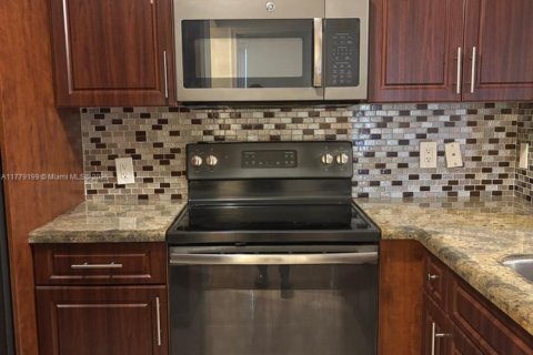Condo in Miramar, Florida, 3 bedrooms  № 1862068 - photo 8
