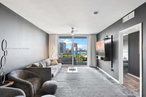 Condo in Fort Lauderdale, Florida, 2 bedrooms № 1979522 - photo 4