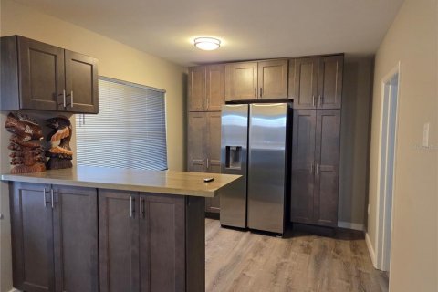 Villa ou maison à louer à Tavares, Floride: 1 chambre, 67.45 m2 № 1734309 - photo 8