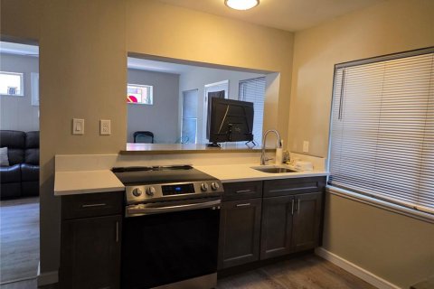 Villa ou maison à louer à Tavares, Floride: 1 chambre, 67.45 m2 № 1734309 - photo 9