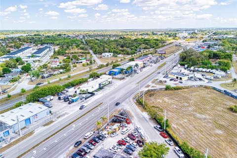 Commercial property in Miami, Florida № 2154865 - photo 7