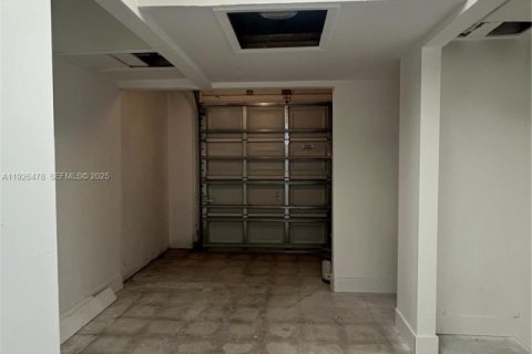 Townhouse in Miami, Florida 2 bedrooms, 124.95 sq.m. № 1985731 - photo 30