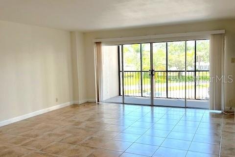 Copropriété à louer à Treasure Island, Floride: 2 chambres, 97.55 m2 № 2312406 - photo 15