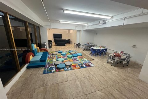 Condominio en alquiler en Miami Beach, Florida, 1 dormitorio, 48.77 m2 № 2019374 - foto 17