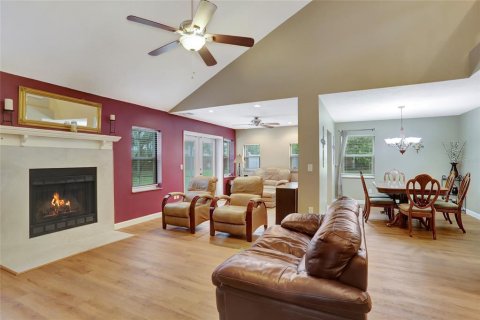 House in Winter Park, Florida 4 bedrooms, 192.77 sq.m. № 1781387 - photo 12