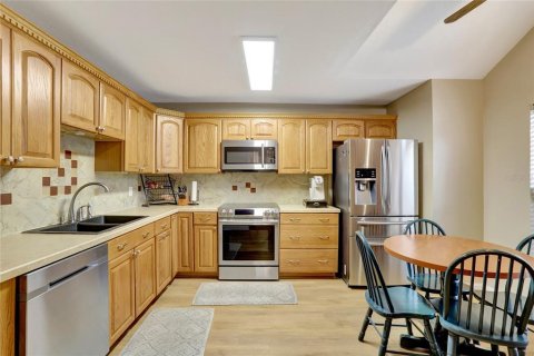 House in Winter Park, Florida 4 bedrooms, 192.77 sq.m. № 1781387 - photo 3