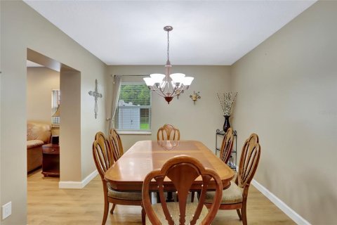 House in Winter Park, Florida 4 bedrooms, 192.77 sq.m. № 1781387 - photo 8