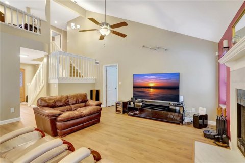 House in Winter Park, Florida 4 bedrooms, 192.77 sq.m. № 1781387 - photo 14