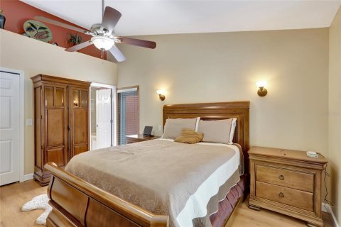 House in Winter Park, Florida 4 bedrooms, 192.77 sq.m. № 1781387 - photo 19