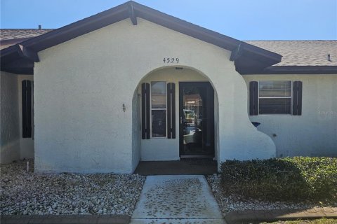 Condo in Sebring, Florida, 2 bedrooms  № 1590097 - photo 1