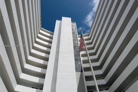 Copropriété à vendre à Pompano Beach, Floride: 2 chambres, 95.5 m2 № 2089717 - photo 5