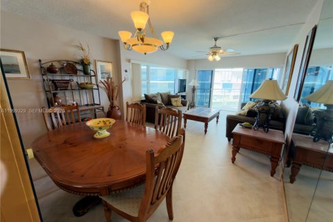 Copropriété à vendre à Pompano Beach, Floride: 2 chambres, 95.5 m2 № 2089717 - photo 14
