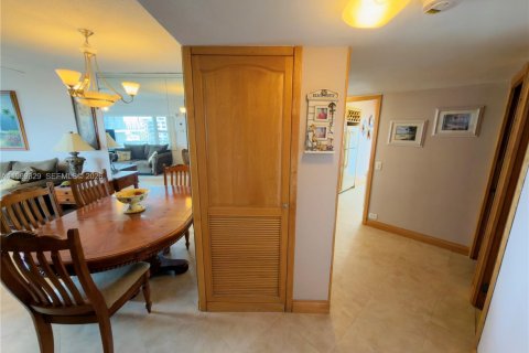 Copropriété à vendre à Pompano Beach, Floride: 2 chambres, 95.5 m2 № 2089717 - photo 16