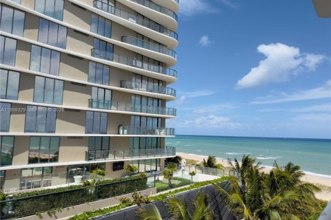 Condo à Pompano Beach, Floride, 2 chambres № 2089717