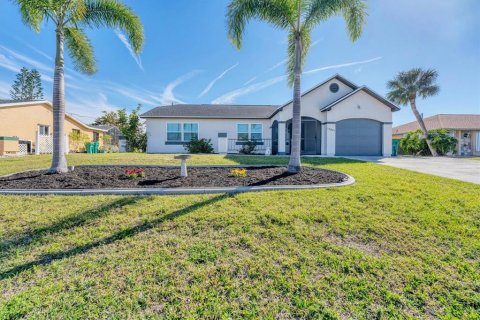 House in Port Charlotte, Florida 2 bedrooms, 99.22 sq.m. № 1217724 - photo 1