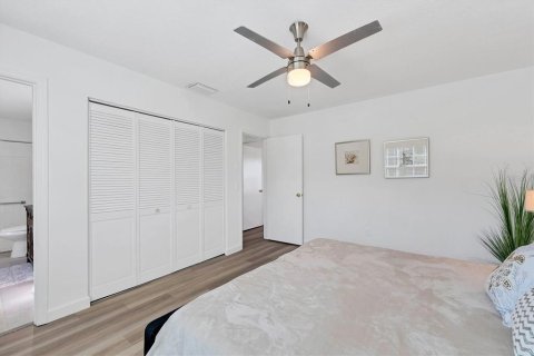House in Port Charlotte, Florida 2 bedrooms, 99.22 sq.m. № 1217724 - photo 15