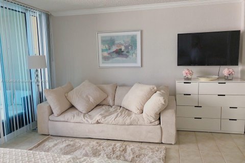 Copropriété à louer à Hollywood, Floride: 44.78 m2 № 1811758 - photo 9