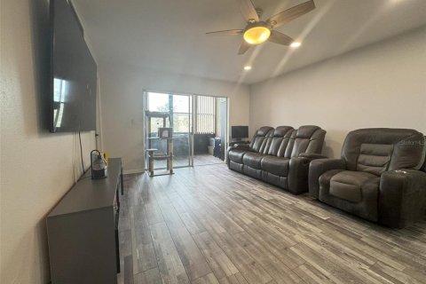 Condominio en venta en Largo, Florida, 2 dormitorios, 78.04 m2 № 1536556 - foto 4