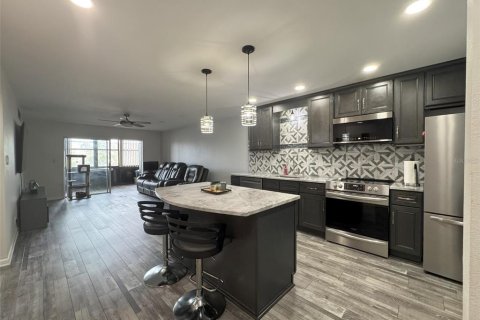 Condominio en venta en Largo, Florida, 2 dormitorios, 78.04 m2 № 1536556 - foto 6