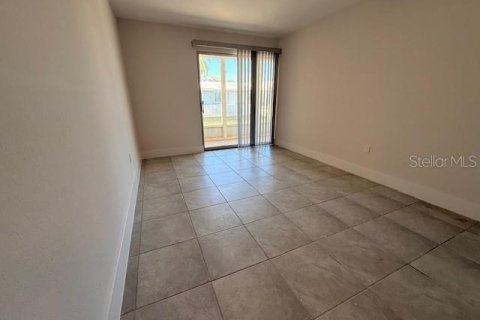 Condo in Longboat Key, Florida, 1 bedroom  № 2206177 - photo 12