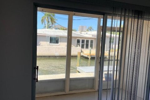 Condo in Longboat Key, Florida, 1 bedroom  № 2206177 - photo 11