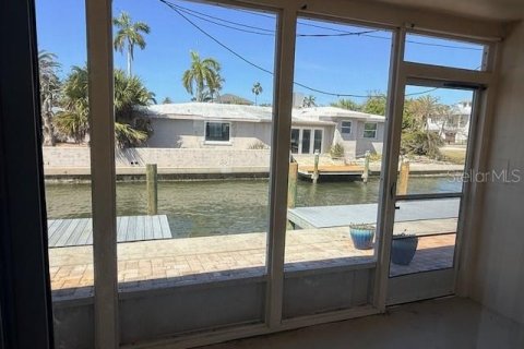 Condo in Longboat Key, Florida, 1 bedroom  № 2206177 - photo 14
